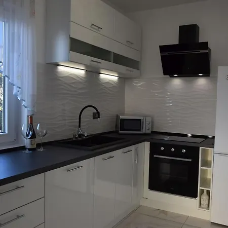 Novakovic 518 Crikvenica